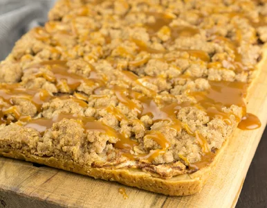 Miniatura: Klasyczną szarlotkę wykańczam pyszną...