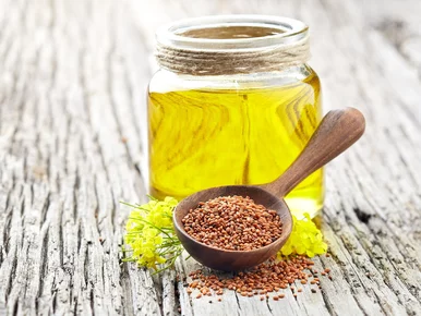 Miniatura: Codziennie piję łyżkę tego oleju. Wzmacnia...