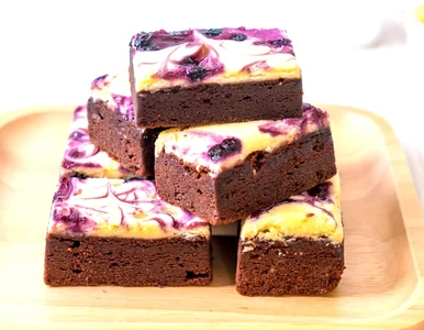 Miniatura: Do brownie nie dodaję jajek ani mąki....