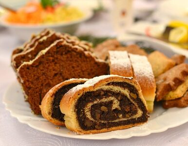 Przepis na świąteczny makowiec. Krótka historia pochodzenia ciasta