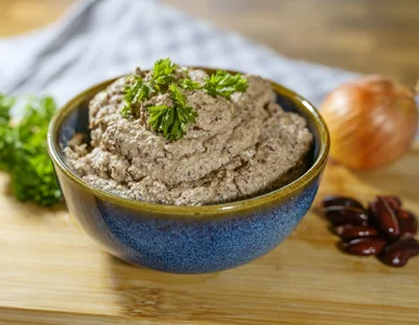 Miniatura: Ta pasta wygrywa z wędliną na kanapkach....