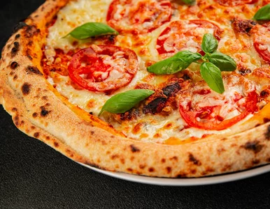 Miniatura: Pizza z piekarnika nie wychodziła jak z...