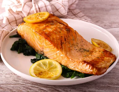 Miniatura: Większość psuje łososia w piekarniku. Ta...