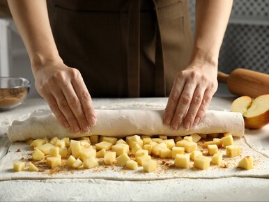 Miniatura: Prosty przepis na strudel z jabłkami. Ten...