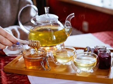 Miniatura: Od lat powtarzano, że gorąca herbata...