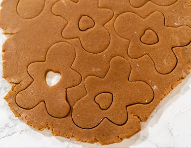 Miniatura: Oszukane pierniczki zrobisz ekspresowo....