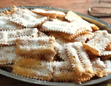 Miniatura: Włoskie faworki robię z 2 składników. Są...