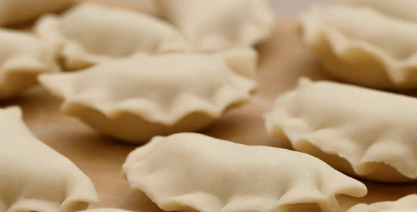 Miniatura: Dopilnuj, a pierogi nie będą się...