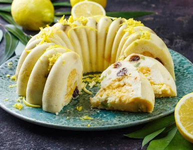 Miniatura: Lekka babka wielkanocna z owocami. Prosta,...