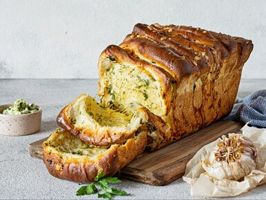 Miniatura: Upiekłam ten rwany chlebek i przepadłam....