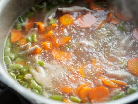 Miniatura: Wspiera stawy i kosztuje grosze. Omijają w...