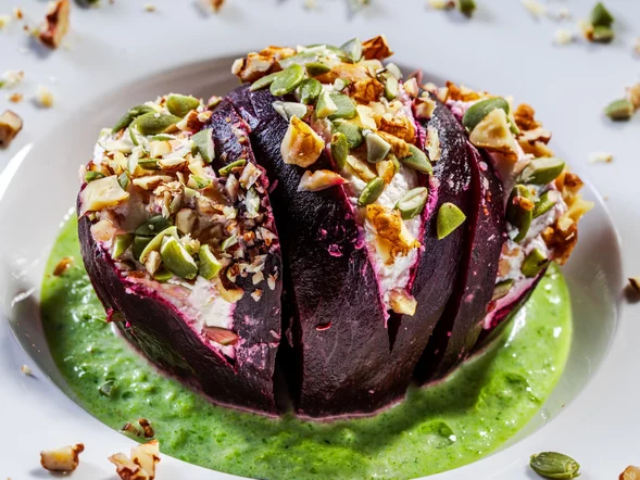 Miniatura: Większość je buraki tylko do obiadu. Ja...