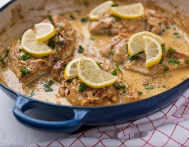 Miniatura: W 3 kwadranse robię kurczaka w sosie...