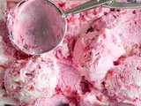Miniatura: Aksamitne, domowe lody z malinami. Prosty...
