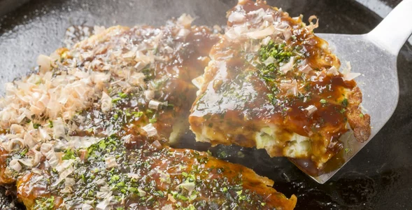 Miniatura: Zmieszaj jajka z kapustą i wylej na...