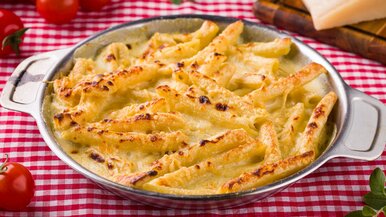 Miniatura: Makaron, ser i proste dodatki. Wstawiam do...