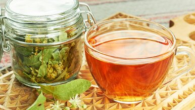 Miniatura: Wsypuję 1 łyżkę i zalewam wrzątkiem....