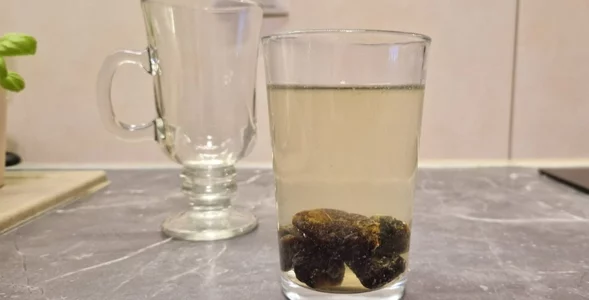 Miniatura: Babcie piły to na zaparcia i trawienie....