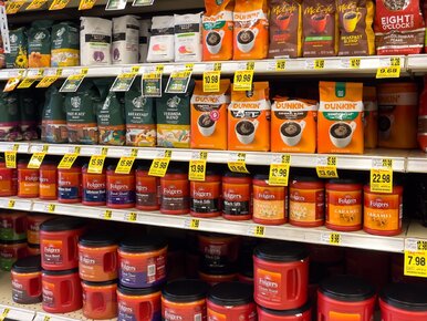 Miniatura: Od 26 marca wyprzedają kawę. Nawet 25 zł...