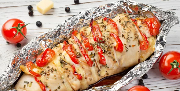 Miniatura: Nacinam pierś z kurczaka i wciskam 2...