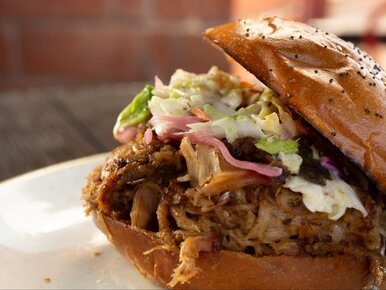 Miniatura: Na te kanapki czeka cała rodzina....