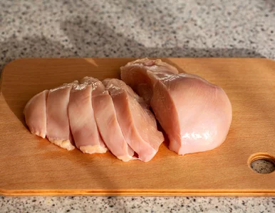 Miniatura: Pokrój filet z kurczaka i weź dwa proste...