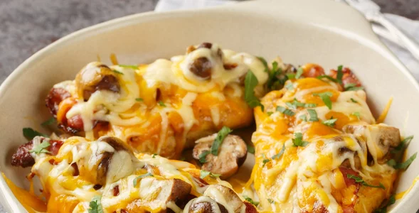 Miniatura: Nacinam piersi kurczaka i dodaję trzy...