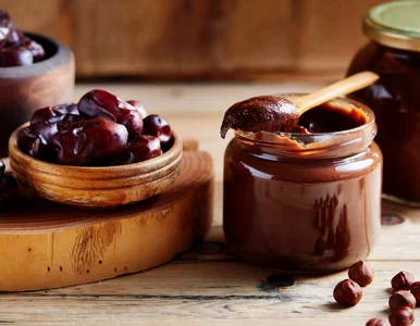 Miniatura: Domowy, słodki krem z wartościowego...