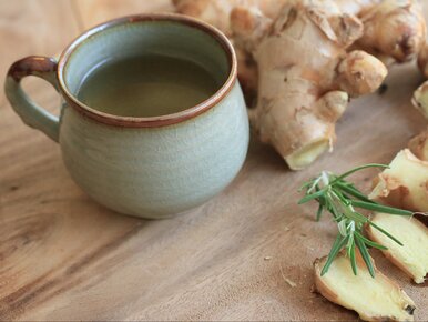 Miniatura: Dwa zdrowe składniki i dzbanek wrzątku....