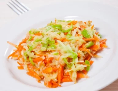 Miniatura: Tylko ścieram składniki. Ten lekki deser...