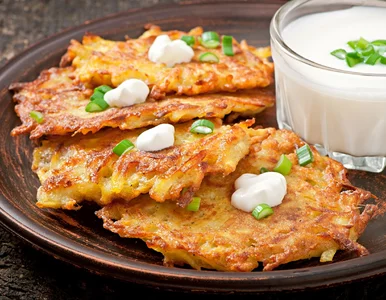 Miniatura: Placki ziemniaczane na grubych oczkach....