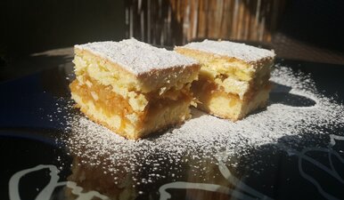 Miniatura: Szarlotki już nie zagniatam ani nie...