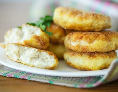 Miniatura: Dodaję 2 łyżki do rybnych mielonych....